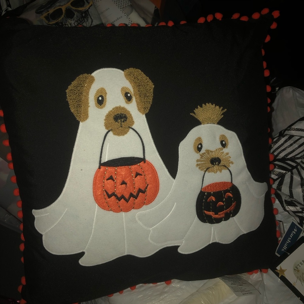 👻🐶 Halloween Dog Ghost Pillow - Black and White